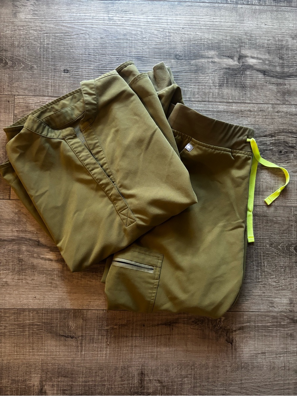 Olive Green Figs Scrub Set